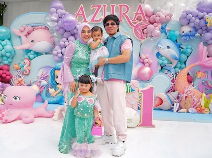7 Potret Pesta Ultah Pertama Azura Anak Aurel & Atta Halilintar, Bintang Tamu Juicy Luicy