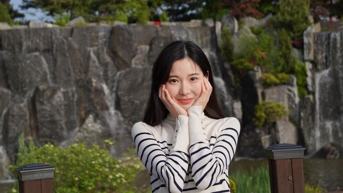 Park Si Woo akan Susul Sang Kakak Sieun STAYC untuk Berkarier di Industri Hiburan