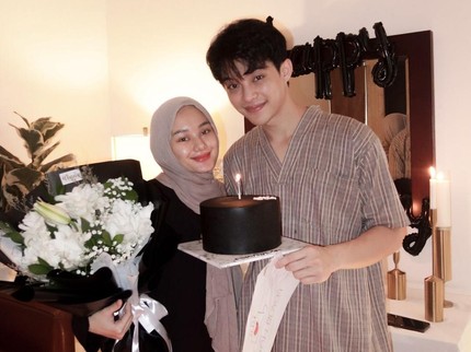 7 Potret Momen Romantis Dinda Hauw dan Rey Mbayang Rayakan Ultah Bersama, Bikin Followers Heboh