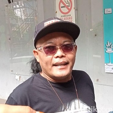 Reaksi Sule Saat Mahalini Salah Sebut Rakaat Ashar Tuai Pujian