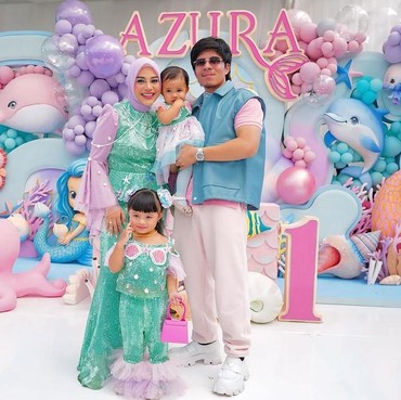 9 Potret Pesta Ulang Tahun Azura Anak Atta-Aurel, Meriah Bertema Little Mermaid