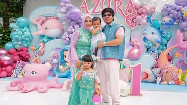 img-title 9 Potret Pesta Ulang Tahun Azura Anak Atta-Aurel, Meriah Bertema Little Mermaid