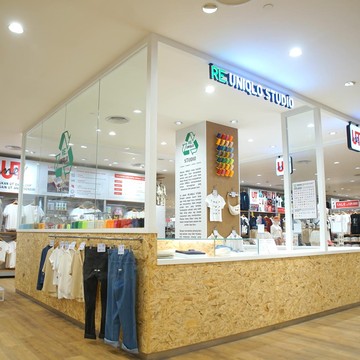 Belanja Makin Seru di UNIQLO Senayan City, Bisa Remake hingga Custom Pakaian dengan Desain Unik