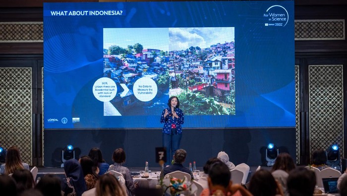 4 Perempuan Peneliti Indonesia Raih Penghargaan L'Oreal-UNESCO For Women in Science 2024