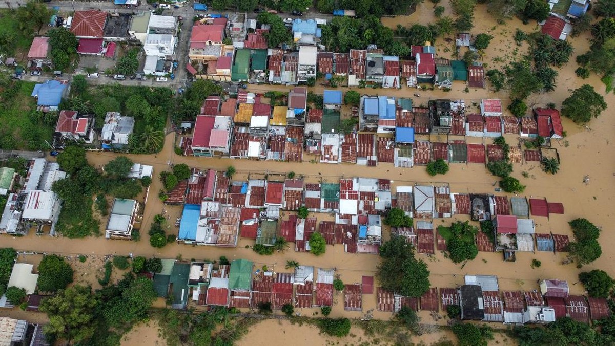 FOTO: Banjir Parah, Kota Ilagan Filipina Terancam 'Hilang' dari Peta