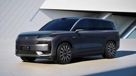 SUV Denza N9 Debut di China, Tersedia PHEV dan EV