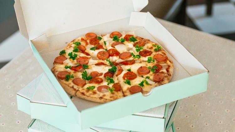 Making Pizza and Pizza Delivery