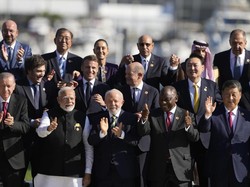 Biden Menghilang Saat Foto Bersama Pemimpin Dunia di KTT G20