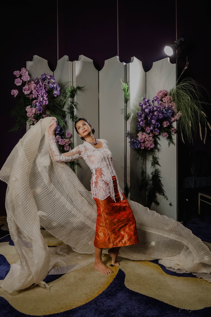 Svarna by IKAT Indonesia