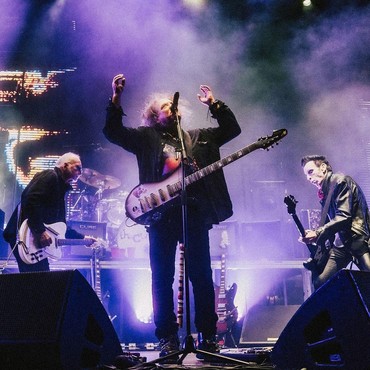 Pesan Robert Smith Usai The Cure Raih Piala Grammy Pertama