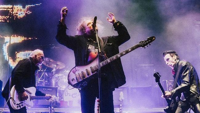 Pesan Robert Smith Usai The Cure Raih Piala Grammy Pertama