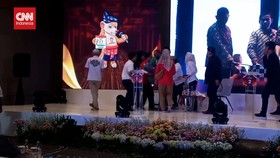 VIDEO: Cawabup Sidoarjo Mimik Idayana Pingsan di Panggung Debat