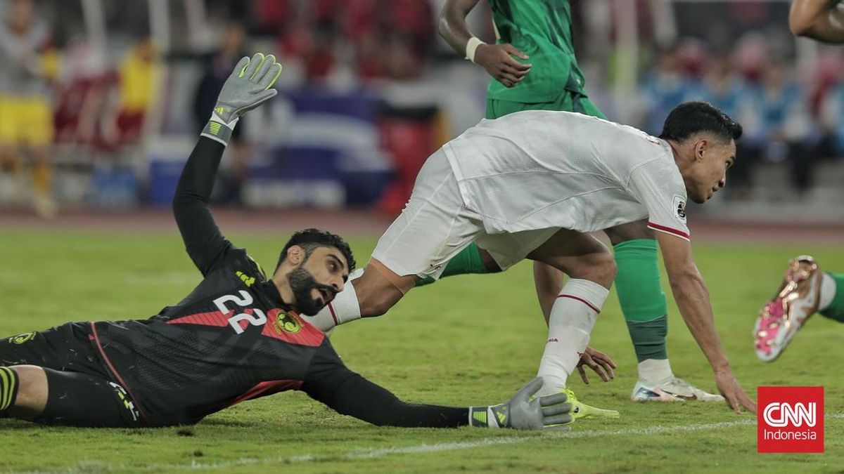 Latihan Aneh Kiper Arab Saudi Antisipasi Serangan Timnas Indonesia