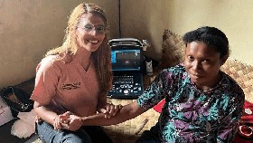 Kisah Alumnus Unair Perjuangkan Kesehatan di Ujung Timur Indonesia