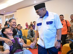 Keceriaan Warnai Pertemuan Ahmad Syaikhu dan Komunitas Disabilitas