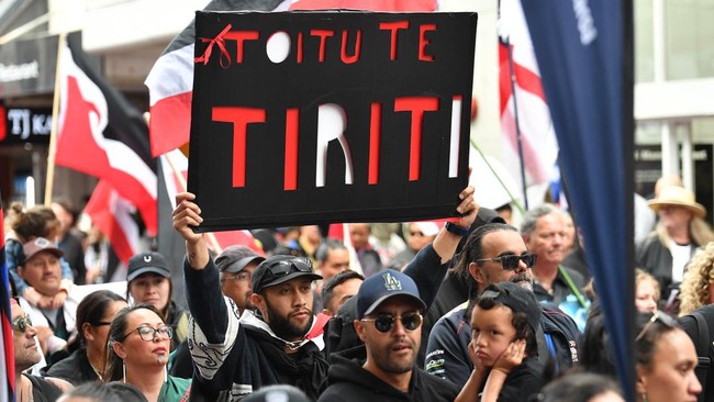 FOTO: Suku Maori 'Turun Gunung' Protes RUU ke Parlemen Selandia Baru