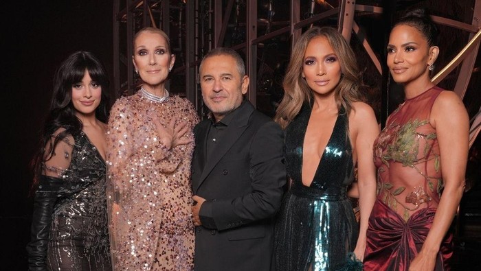 The 1001 Seasons of Elie Saab Tuai Pro-Kontra, Acara Spektakuler di Tengah Adanya Perang