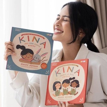 5 Seleb Perempuan Indonesia Sukses Jadi Penulis Buku, Karyanya Best Seller hingga Dibuat Film!