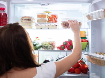 Viral Fridgescaping di TikTok, Ini Bahaya Tren Mendekorasi Kulkas