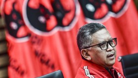 KPK Cegah Sekjen PDIP Hasto Kristiyanto dan Anak Buah Keluar Negeri