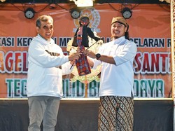 Gelar Wayang Santri, Ketua MPR Ingatkan Jaga Persatuan Jelang Pilkada