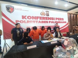 4 Emak-emak Pencuri Ratusan Pakaian di Pusat Perbelanjaan Palembang Ditangkap