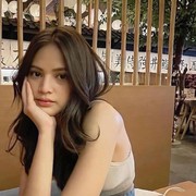 Tampil Stylish dengan Ide Outfit Ala Maudy Effrosina