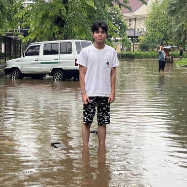 Meski Tinggal Di Komplek Elit, Rumah Fateh Halilintar Kebanjiran