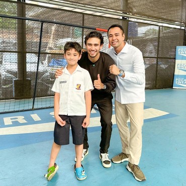 Raffi Ahmad Undang Nathan Tjoe-A-On ke Andara dan Main Bola Bareng Rafathar