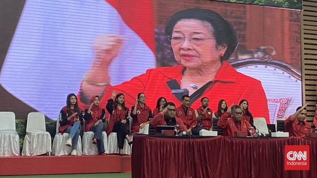 Ketua Umum PDIP Megawati Soekarnoputri mengatakan pejabat dan abdi negara nan curang di Pilkada 2024 bakal berhadapan dengan rakyat.