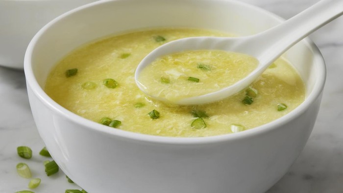 img-title Cuma 10 Menit! Ini Resep Sup Tahu Telur untuk Menu Makan Malam yang Hangat dan Rendah Kalori