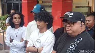 DItuding Nikita Mirzani Gelapkan Uang Anaknya, Kakak Vadel Badjideh Bungkam