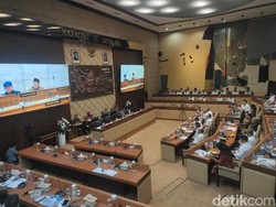 Wamendagri Ungkit RUU Pemilu-Pilkada di Rapat Komisi II DPR: Ini Kompleks Sekali