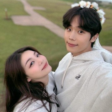 Pasangan Artis Korea Ailee dan Choi Si Hun Umumkan Pernikahan Tahun Depan