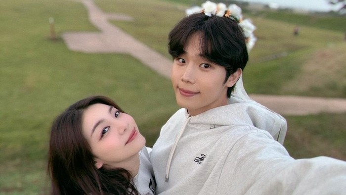 Pasangan Artis Korea Ailee dan Choi Si Hun Umumkan Pernikahan Tahun Depan