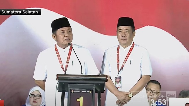 Calon Gubernur Sumatra Selatan nomor urut 1 Herman Deru saling sanggah dengan Cagub nomor urut 2, Eddy Santana soal pemukiman kumuh.