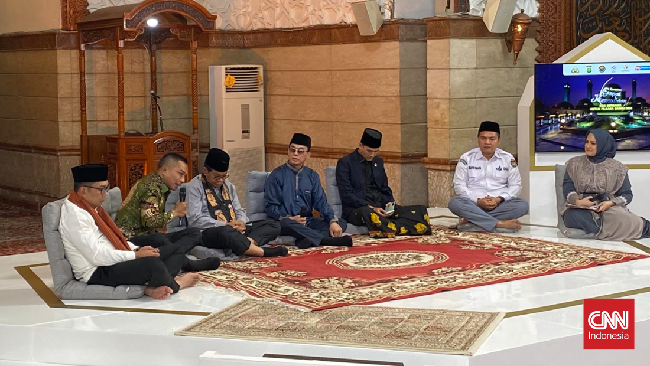 Ketua KPU Jakarta mengingatkan semua pihak untuk tetap menjaga kedamaian terlepas dari perbedaan pilihan politik di Pilgub Jakarta.