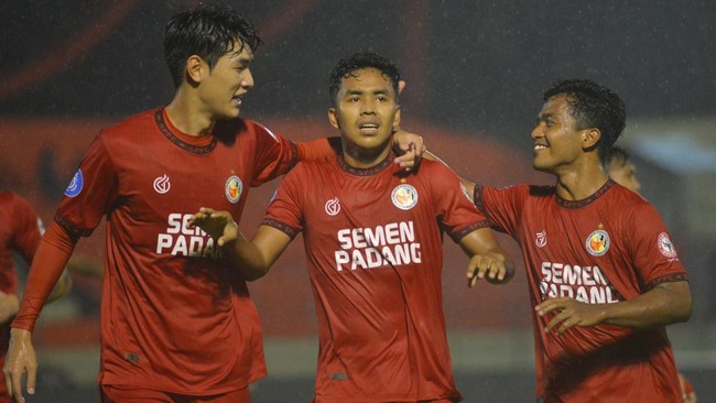 Berikut jadwal siaran langsung Semen Padang vs Arema dalam lanjutan Liga 1 2024/2025.