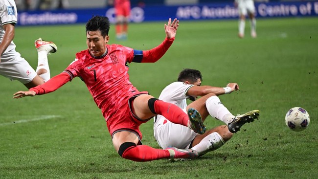 Bintang timnas Korea Selatan Son Heung-min memuji performa Palestina yang menahan imbang timnya 1-1 di Kualifikasi Piala Dunia 2026.