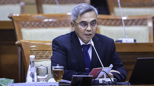 KPK Terima Pengembalian Uang Korupsi Kuota Haji Hampir Rp100 M KPK telah menerima pengembalian hampir Rp100 miliar dari kasus korupsi kuota haji 2023-2024. Penyidik terus mengejar aset di kasus tersebut.