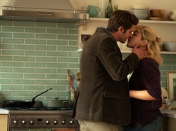 Dedikasi Florence Pugh untuk We Live In Time Bikin Kagum