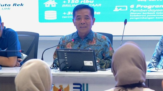 BRI terus mendorong para pelaku UMKM naik kelas, dimana BRI telah menyalurkan KUR sebesar Rp158,6 triliun kepada 3,4 juta debitur hingga akhir Oktober 2024.