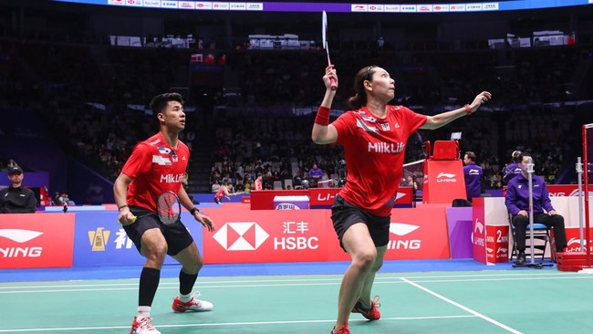 Dejan Ferdinansyah/Gloria Emanuelle Widjaja tumbang di babak perempat final China Masters 2024 usai kalah dari Tang Chun Man/Tse Ying Suet asal Hong Kong.