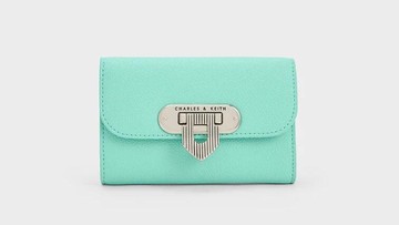 1. Spring Warm &ndash; Hijau Mint