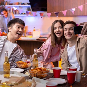 5 Ide Kegiatan Seru untuk Mengisi Waktu di Akhir Tahun