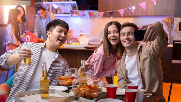 5 Ide Kegiatan Seru untuk Mengisi Waktu di Akhir Tahun