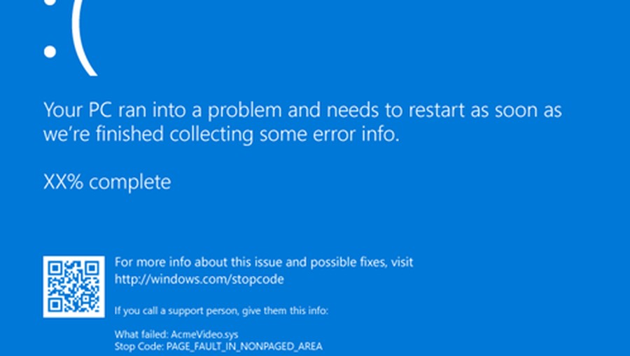 Ilustrasi tampilan laptop blue screen di Windows.