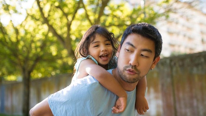 3 Tipe Hubungan Ayah dan Anak Perempuan yang Tidak Sehat dan Dampaknya