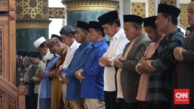 Presiden ketujuh RI Joko Widodo (Jokowi) kembali berkegiatan dengan duet paslon nomor urut 2 di Pilgub Jawa Tengah, Ahmad Luthfi-Taj Yasin.
