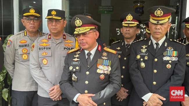 IPW mendesak Kapolda Sumbar mengungkap motif penembakan oleh Kabag Ops Polres Solok Selatan AKP Dadang Iskandar terhadap Kasat Reskrim AKP Ulil Riyanto Anshari.